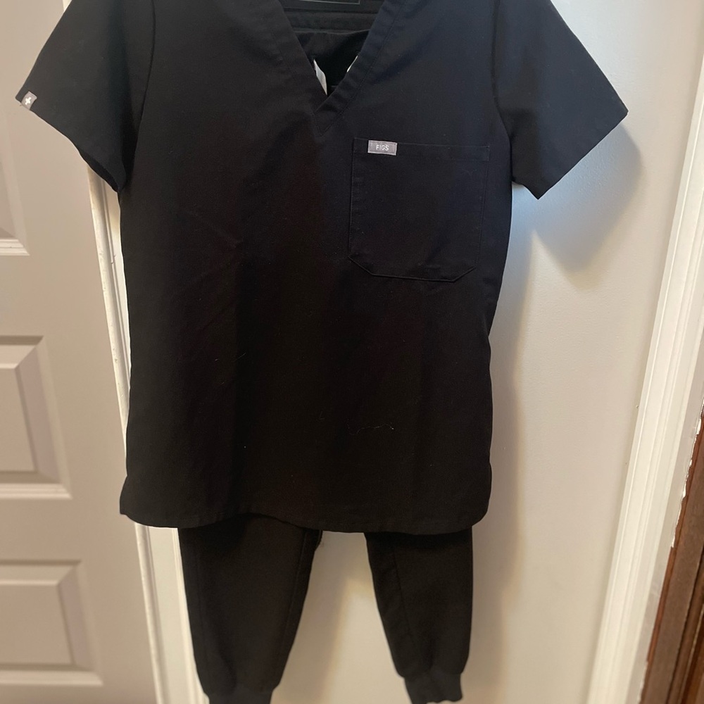Black Scrub Set